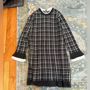 Vince Camuto PL Plaid Sweater Dress. NWOT. Grey and White.